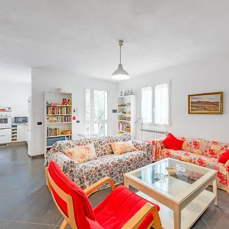 In A Quiet Place - Happy Villa Moneglia