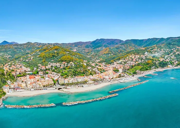 Vila Moneglia In A Quiet Place - Happy Moneglia